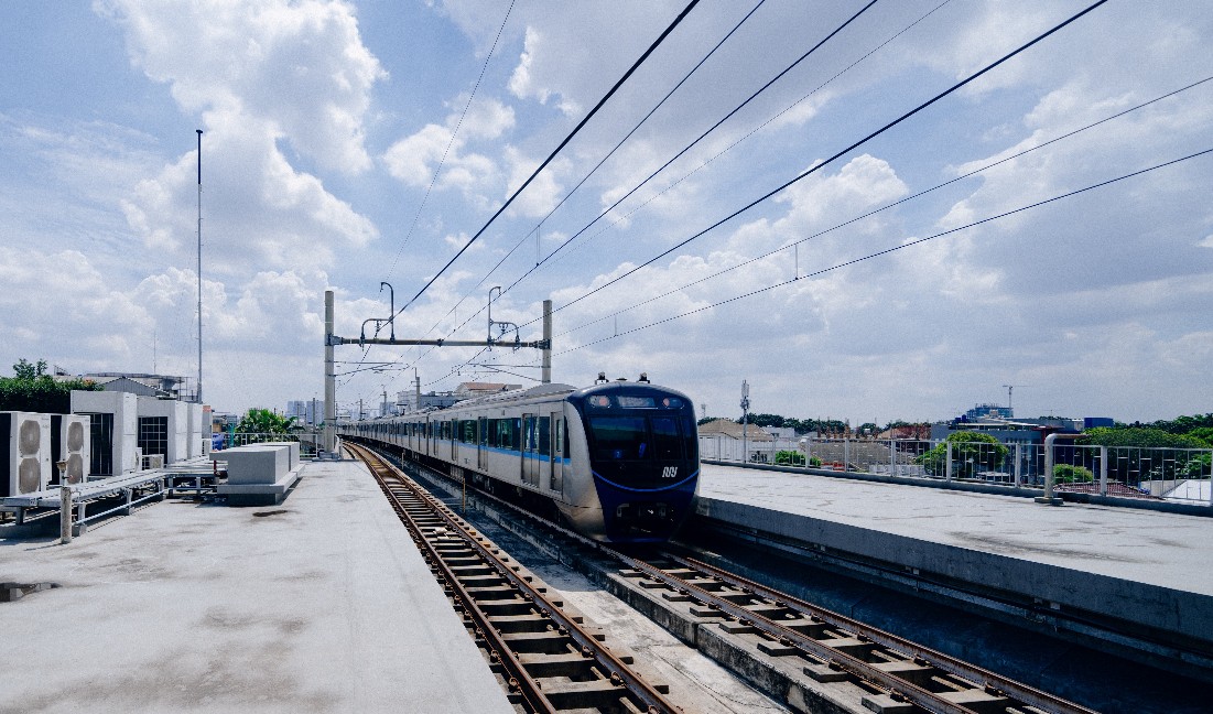 MRT Jakarta Mempermudah Komuter Beli Tiket Lewat Platform WhatsApp