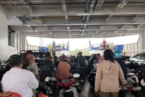 Puncak Arus Balik 24–25 Maret 2026. ASDP Ambon Tambah Jam Layanan Penyeberangan.