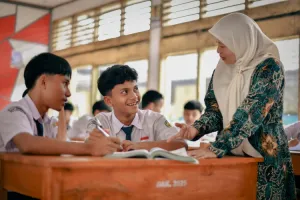 Mendikdasmen Tegaskan PJJ Dibatalkan demi Penguatan Pendidikan Anak