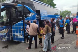 Pemudik Keluhkan Minimnya BRT ke Majalaya dari Leuwipanjang Saat Arus Balik