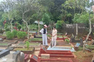 Pemkot Depok Kelola 13 TPU 