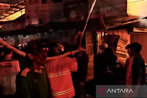 Puluhan Bangunan di Pasar Segiri Samarinda Hangus Terbakar