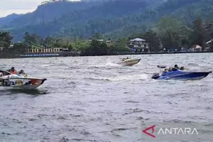Libur Lebaran, Telaga Sarangan Diserbu Hampir 70 Ribu Pengunjung