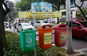 Nekat Bakar Sampah di Jakarta? Siap-Siap Kena Denda Rp500 Ribu