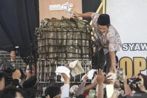 Tradisi Syawalan di Pekalongan, Potong Lopis Jadi Simbol Perekat Silaturahmi Warga Krapyak