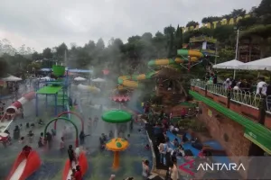 Libur Lebaran, Wisatawan dari Berbagai Daerah Serbu Darajat Pass