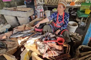 Omzet Naik Drastis, Pedagang Pantai di Trenggalek Sumringah Saat Lebaran
