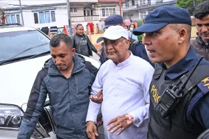Mantan PM Nepal Ditangkap