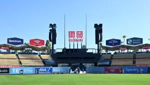 Uniqlo Jadi Mitra Olahraga Utama Klub Bisbol Los Angeles Dodgers