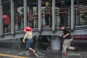 Cuaca Jakarta Hari Ini, BMKG Prakirakan Sebagian Wilayah Diguyur Hujan, Suhu 24-29 Derajat Celsius 