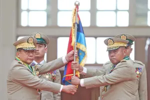 Min Aung Hlaing Incar Jabatan Presiden Sipil