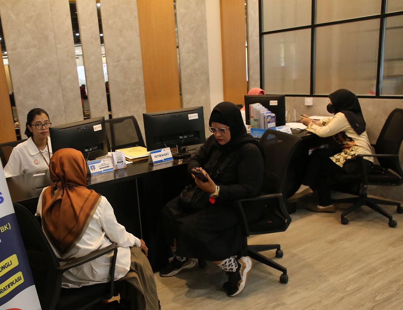 Pemkot Surabaya Hentikan Layanan Kependudukan bagi Ayah yang Terlantarkan Anak dan Hak Mantan Istri