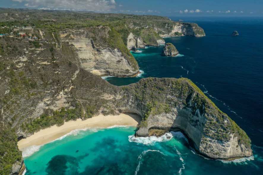 Bali Menjadi Lokasi Pembukaan Red Bull Cliff Diving World Series 2026