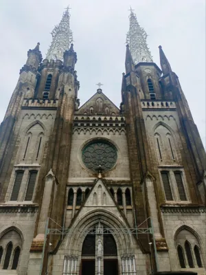 Jadwal Lengkap Misa Pekan Suci 2026 Katedral Jakarta: Minggu Palma hingga Paskah