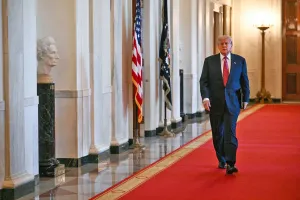 Secercah Harapan Damai: Trump Nyatakan Siap Akhiri Konflik Meski Selat Hormuz Masih Terblokade