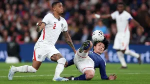 Mitoma Antar Jepang Ukir Sejarah, Taklukkan Inggris 1-0  di Wembley