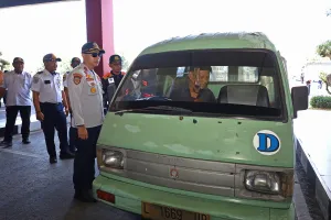 Razia, 11 Unit Angkot Digembok di Joyoboyo Surabaya