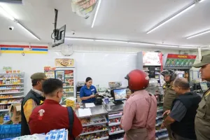 Banyuwangi Batasi Jam Operasional Minimart dan Ritel Modern 