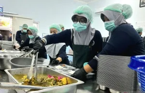 BGN Ancam Hentikan Insentif SPPG Rp6 Juta Jika Tak Penuhi SOP MBG