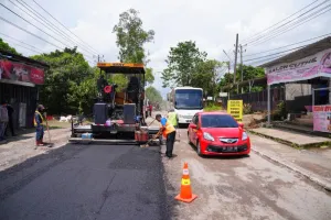 Jalan Poros Yasin Limpo Gowa Mulai Diperbaiki