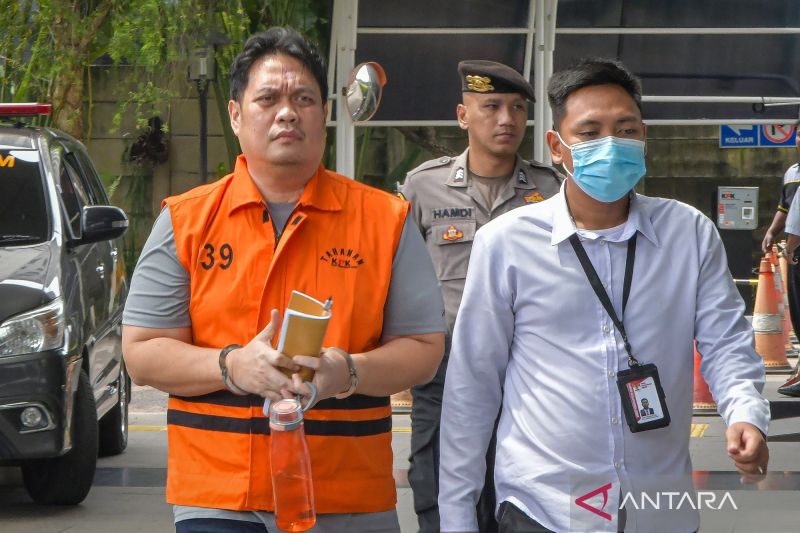KPK Titipkan Mobil Sitaan Mantan Kajari Hulu Sungai Utara ke Pemkab Tolitoli