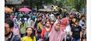 Libur Paskah Jumat Ini Ragunan Disebu Wisatawan, Pengelola Imbau Pengunjung Waspada Cuaca Ekstrem 