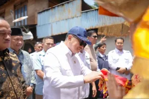 PERADI Bangun Jembatan Gantung di Solok, Salurkan Bantuan Rp600 Juta