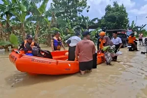 Demak Banjir, BNPB: Jumlah Pengungsi Terus Bertambah jadi 2.839 Jiwa 