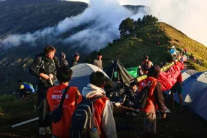 Warga Belgia Korban Kecelakaan di Jalur Pendaki Gunung Rinjani Berhasil Dievakuasi