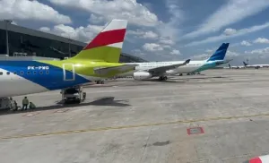 Avtur Melonjak, RI Naikkan Fuel Surcharge 38%! Tiket Pesawat Ikut Terbang?