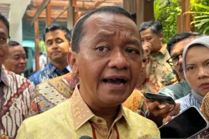 Buka Opsi Impor Minyak dari Russia meski Harga Lebih Tinggi, Bahlil: yang Penting Ada