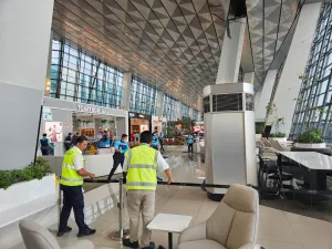 Cuaca Buruk di Bandara Soekarno-Hatta, Petugas Respons Cepat