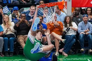 Dallas Mavericks tumbangkan LA Lakers 134-128