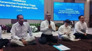 Mendikti Serukan agar Mahasiswa dan Dosen Naik Sepeda ke Kampus