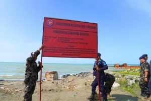 Tegas, KKP Setop Aktivitas 6 Perusahaan Tanpa Izin PKKPRL di Pantura Tegal