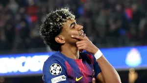 Flick Siap Lindungi Yamal dari Kritik Jelang Duel Panas Barcelona Kontra Atletico