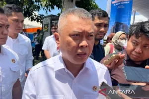 Harga Avtur Naik, Menhub Tegaskan Tarif Pesawat Dijaga Demi Daya Beli dan Industri Penerbangan