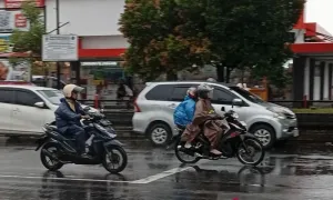 Prakiraan Cuaca Hari Ini, Selasa (7/4), BMKG: Sebagian Besar Indonesia Hujan Ringan