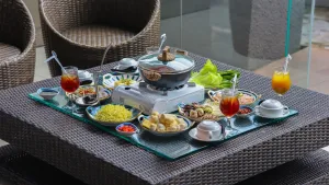 Vasaka Hotel Jakarta Rilis Promo Steamboat Delight: Sensasi Masak Bareng di Atas Awan