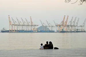Blokade Berakhir, Aliran Minyak Dunia Melalui Selat Hormuz Kembali Normal