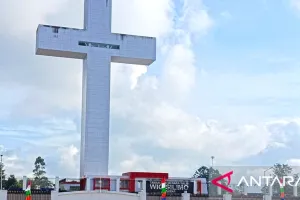 Menyaksikan Keindahan Kota Wamena dari Ketinggian Tugu Salib