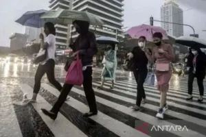 BMKG Prakirakan Sebagian Besar Kota-kota Besar di Indonesia Alami Hujan pada Kamis 
