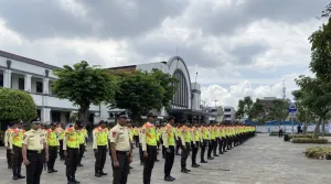 KAI Services Ingatkan Penumpang KRL untuk Utamakan Keselamatan