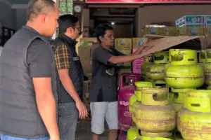 Sidak LPG 3 Kg di Magetan, Harga Melonjak hingga Rp40 Ribu, Polisi Turun Tangan