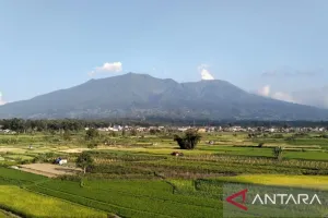 Hari Ini Aktivitas Gempa Gunung Marap Sumbar