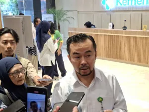 Kemenkes Mulai Imunisasi Campak bagi Nakes