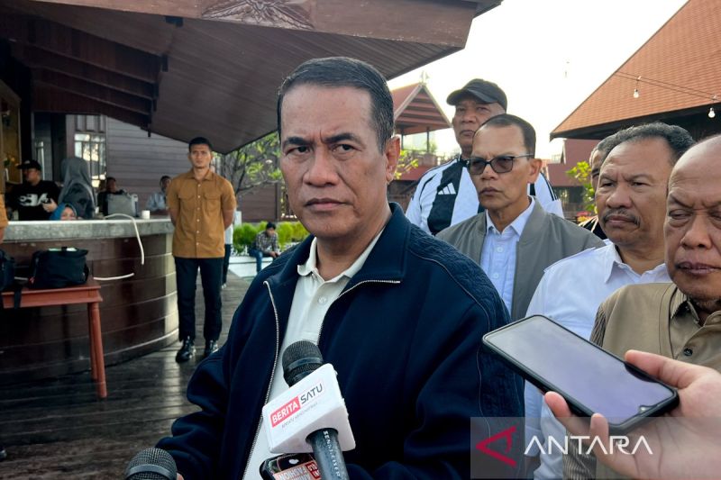 Mentan Amran Dukung Inovasi Pakan Ayam Probiotik IPB, Siap Bawa ke Presiden