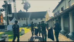 Ratusan Personel Satgaster Koops TNI Habema Bersihkan Benteng Rotterdam dan Makam Pangeran Diponegoro