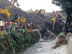 Tragedi Longsor TPST Bantargebang Telan Korban Jiwa, Malapetaka Sampah Menanti