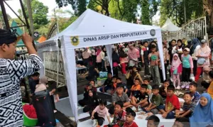 Mobil Perpustakaan Keliling Hadir di CFD Bogor, Anak-Anak Langsung Antusias!